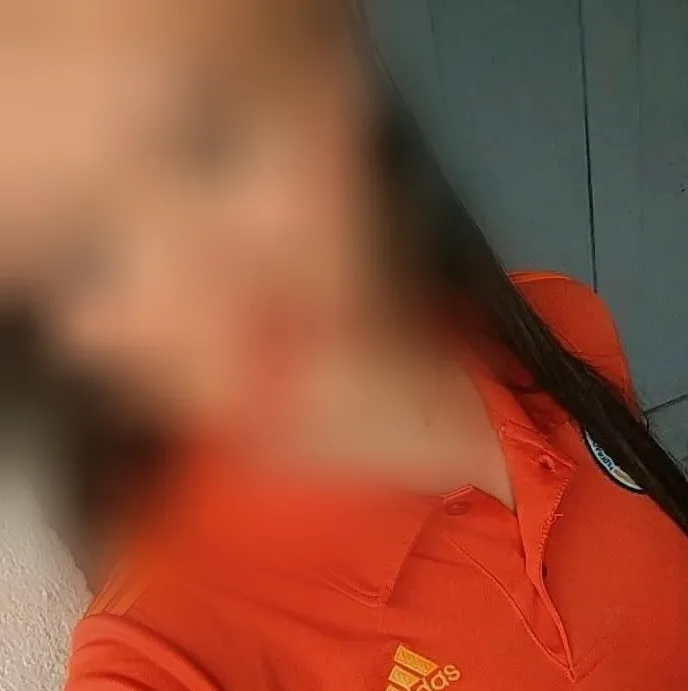 Paula, 24